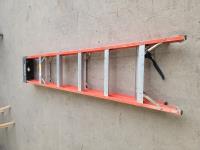 Featherlite 6 Ft Fiberglass Ladder