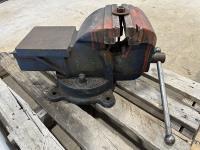 Swordfish 8 Inch Bench Vise