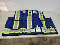 (2) 4 Xl Reflective Vests