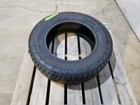 (1) Grizzley 275/65R20 Tire