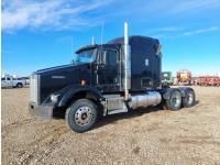 2005 Kenworth T800 T/A Sleeper Truck Tractor