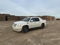 2013 Cadillac Escalade EXT 4X4 Crew Cab Pickup Truck