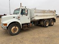 1998 International 4900 T/A Day Cab Dump Truck