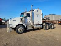 2001 Kenworth T800 T/A Sleeper Truck Tractor