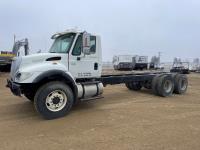 2005 International 7500 T/A Day Cab Cab & Chassis Truck