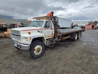 1988 Ford F800 T/A Day Cab Picker Truck