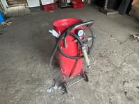 King Canada 10 Gallon Sandblaster