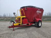 2020 Supreme 900T S/A Twin Screw Mixer Feed Wagon