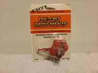 International Harvester 2400 Die Cast Implements Round Baler