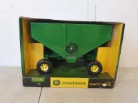 John Deere Die Cast Gravity Wagon