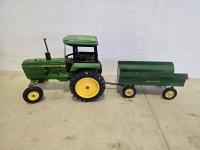 John Deere Die Cast Tractor & Wagon