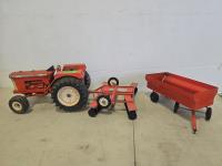 Allis Chalmers D21 Die Cast Tractor w/ Disc & Wagon