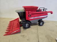 Massey Ferguson 9895 Combine