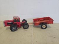 Massey Ferguson 4880 Die Cast Tractor w/ Wagon