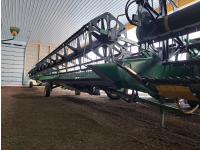 2003 John Deere 930D 30 ft Rigid Auger Header