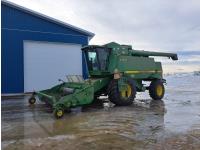 1999 John Deere 9610 Maximizer Combine