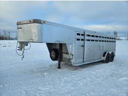 1996 Sundowner 700 20 Ft T/A G/N Aluminum Stock Trailer