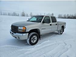 2004 Chevrolet 2500 4X4 Crew Cab Pickup Truck