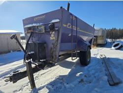 Cattlelac 410 S/A 3 Auger Mixer Feed Wagon