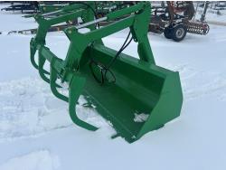 John Deere 8 Ft Hydraulic Bucket with Grapple