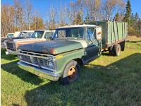 1975 Ford F350 Grain Truck