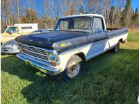 1972 Ford F100 2WD Pickup Truck