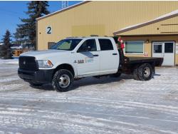 2016 Dodge Ram 3500 4X4 Crew Cab Dually Flatbed Pickup Truck