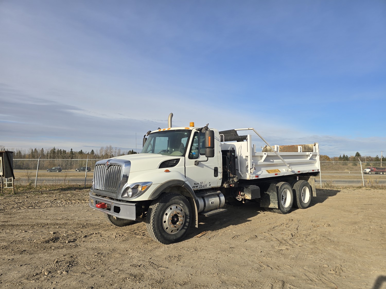 2009 International Workstar 7500 T/A Day Cab Dump Truck - 26JB | Team ...